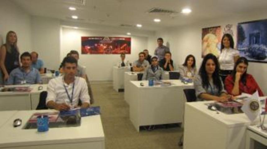 İlk Ders &Ccedil;ağrı Merkezi Sekt&ouml;r&uuml;