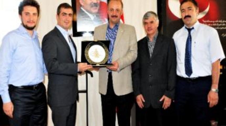 Mamak&rsquo;taki Eğitim Projelerini Başarıyla Y&uuml;r&uuml;ten