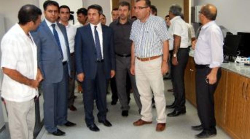 Ak Parti&rsquo;li Aydın, Tıp Fak&uuml;ltesi Hastanesini Gezdi