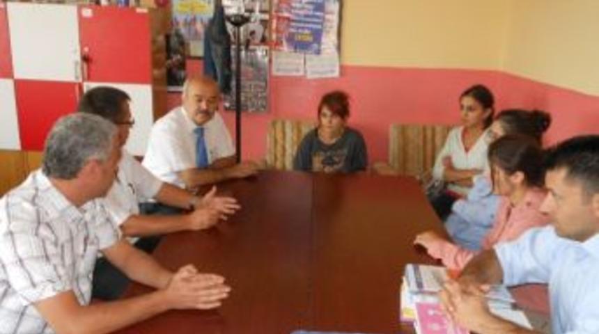 &Ccedil;aycuma İl&ccedil;e Milli Eğitim M&uuml;d&uuml;r&uuml;nden Miniklere Ziyaret