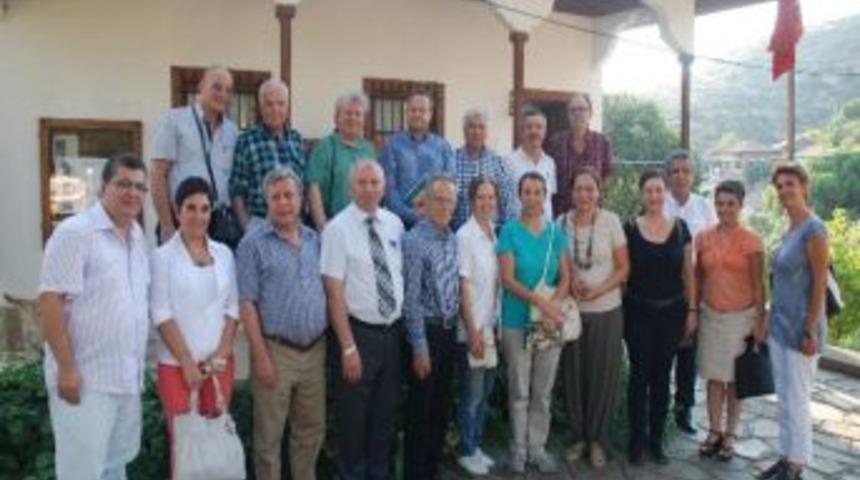 Aydın Protokol&uuml; &Ouml;demiş, Tire Ve Birgi&rsquo;yi Gezdi