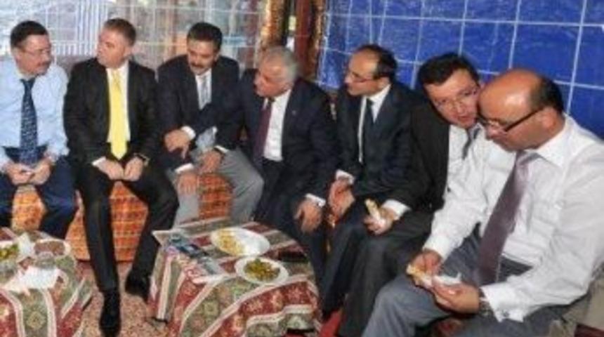 Oral, &Ccedil;ubuk&acute;ta festivale katıldı