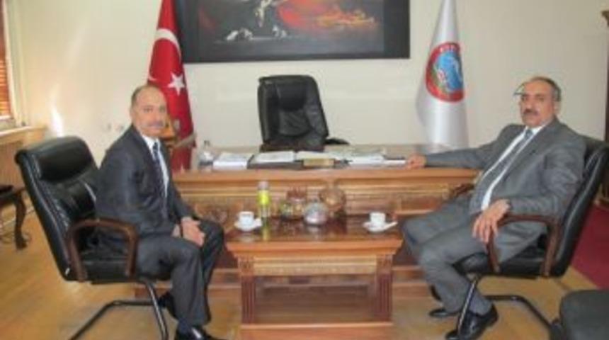 Karataş'tan Başkan Arslan'a Veda Ziyareti