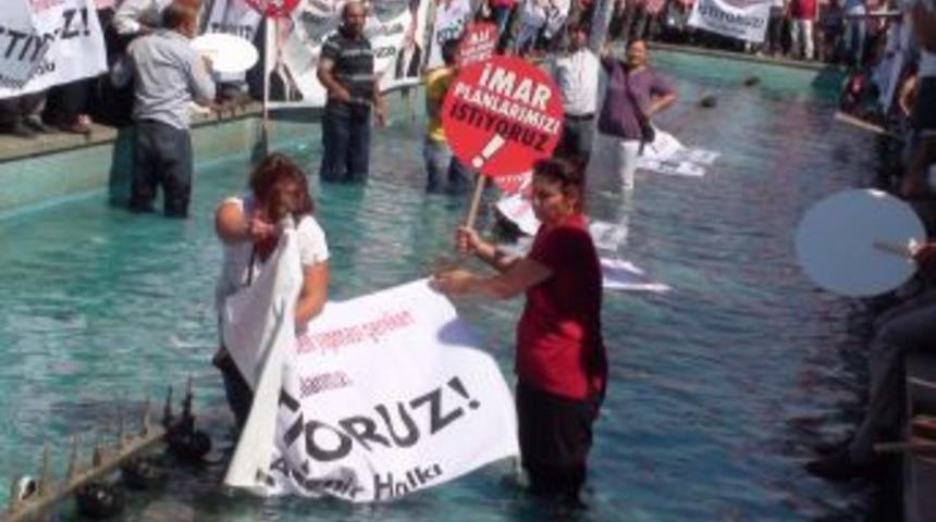 Eyleme Geldiler, Havuza Girdiler