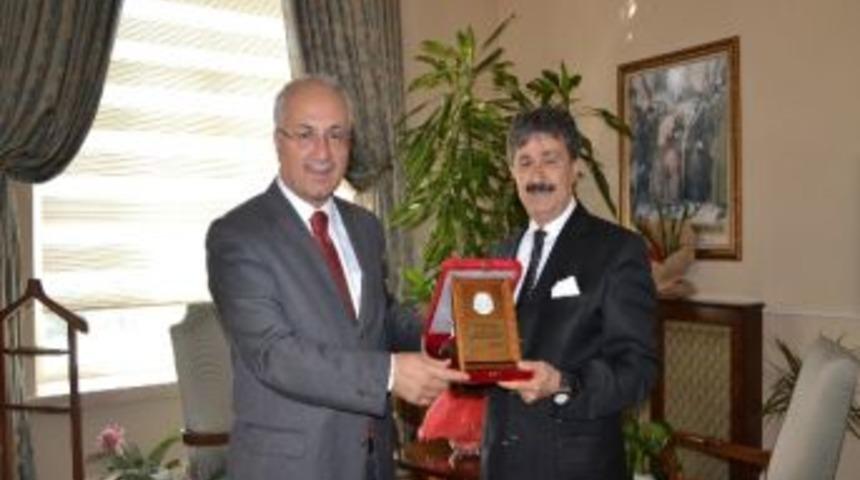 İl N&uuml;fus Ve Vatandaşlık M&uuml;d&uuml;r&uuml; Alan'dan Vali Daş&ouml;z&rsquo;e Veda Ziyareti