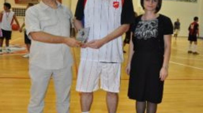 Festival Turnuvasında Şampiyon Soma Basketbol Oldu