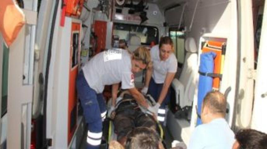 Muhtar Oğlunun G&ouml;z&uuml; &Ouml;n&uuml;nde Ezildi