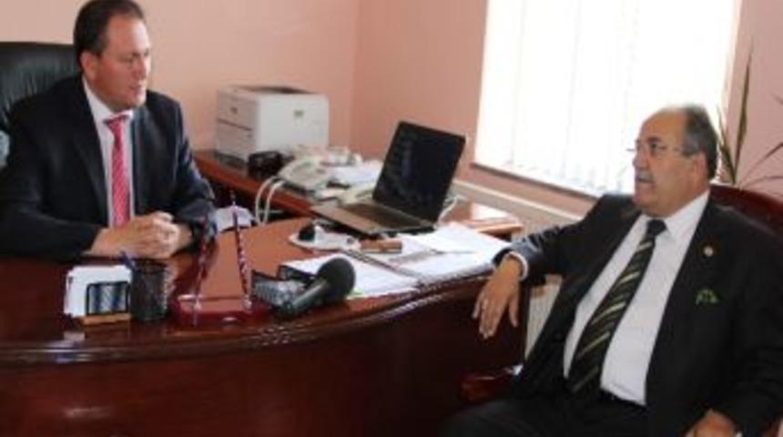 Ak Parti&rsquo;li Uslu&rsquo;dan Milli Eğitim M&uuml;d&uuml;rl&uuml;ğ&uuml;&rsquo;ne Ziyaret