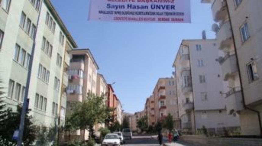 Esentepe Mahallesi Muhtarlığından Belediyeye Bez Afişli Teşekk&uuml;r