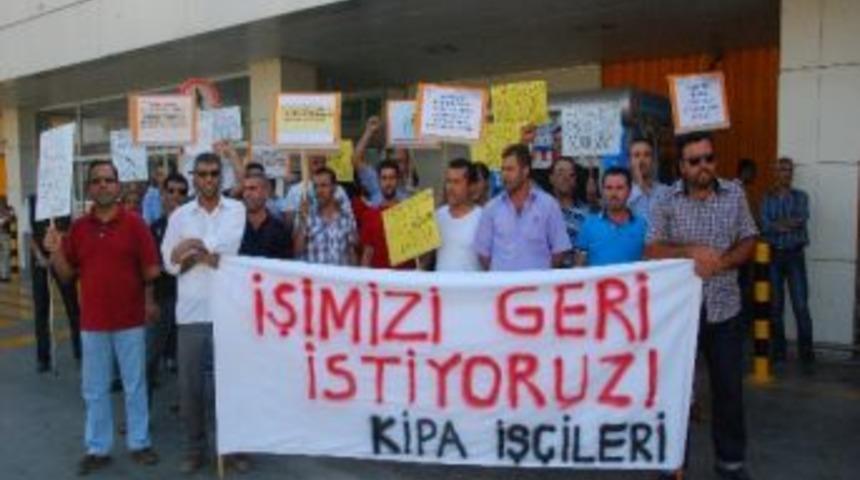 İşten &Ccedil;ıkarılan Tesco Kipa &Ccedil;alışanları Eylemlerini S&uuml;rd&uuml;r&uuml;yor