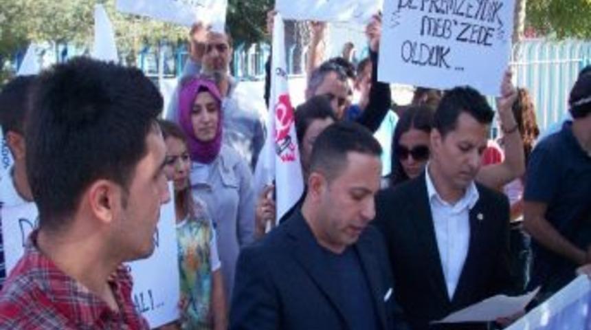 Depremzede &Ouml;ğretmenlerden Tayin Tepkisi