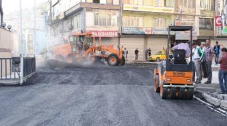 Hakkari&rsquo;de İlgin&ccedil; Yol &Ccedil;alışması