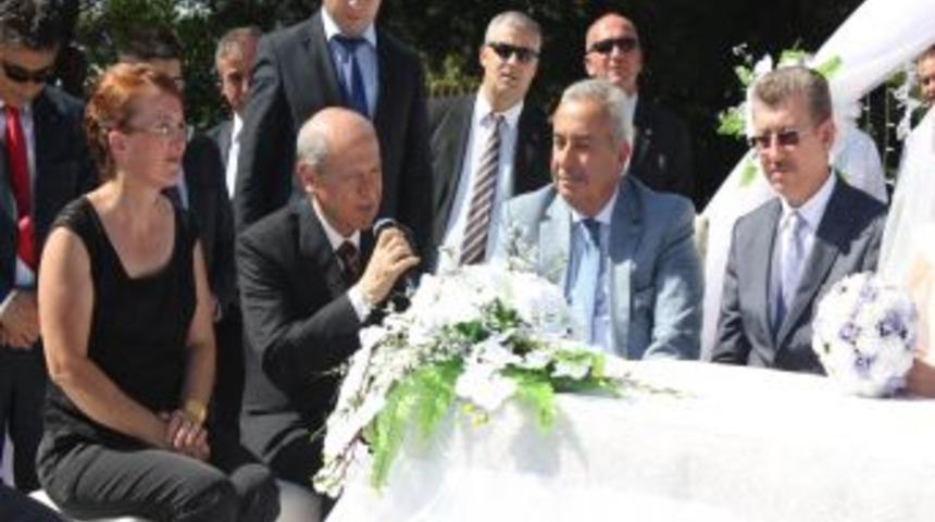 Devlet Bah&ccedil;eli, Bartın'da Nikah Şehitliği Yaptı