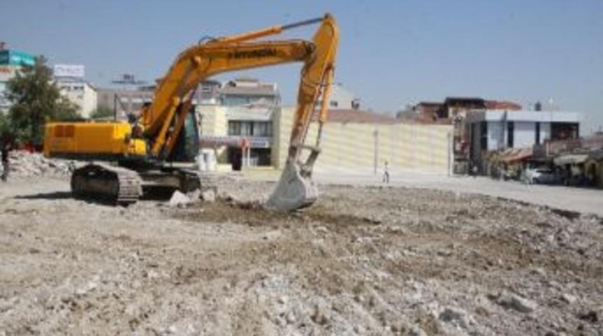 Sincan Lale Meydanı Yenileniyor