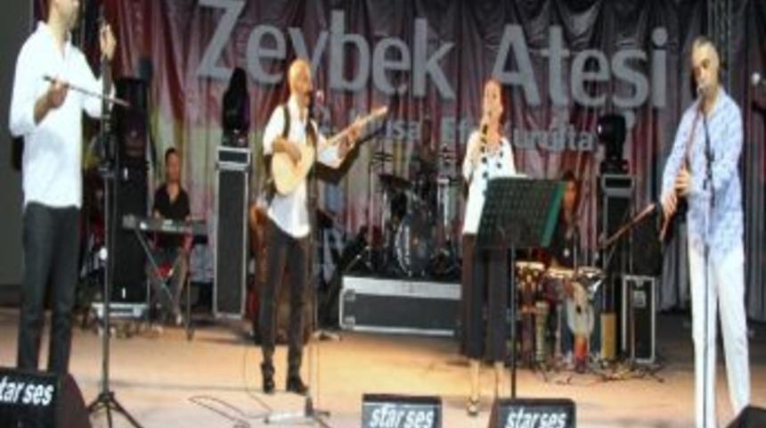 Zeybek Ateşi Gaziemir'de Yandı