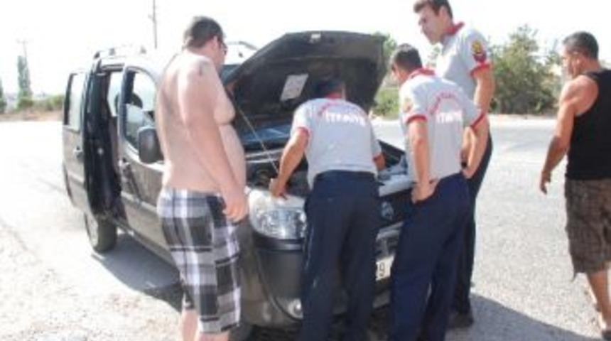 Seyir Halindeyken Alev Alan Ara&ccedil; Korkuttu