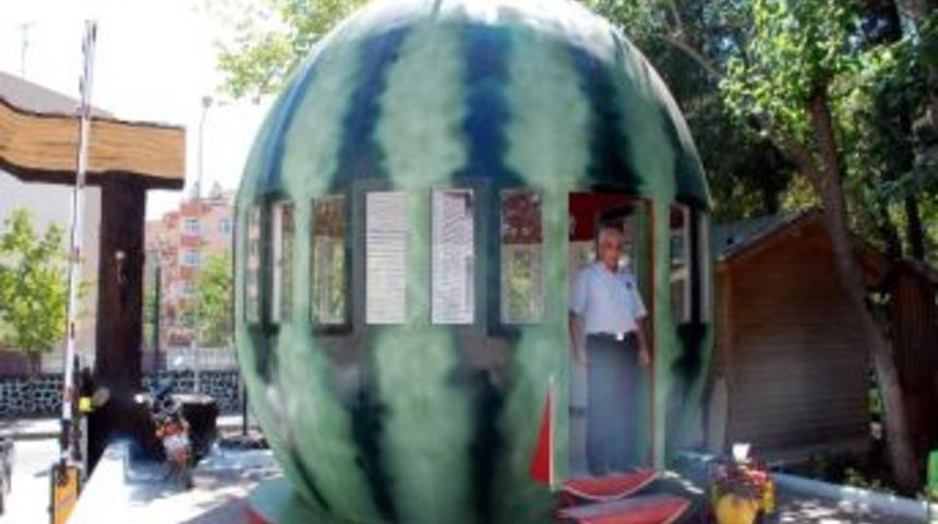 Karpuzdan Bek&ccedil;i Kul&uuml;besi