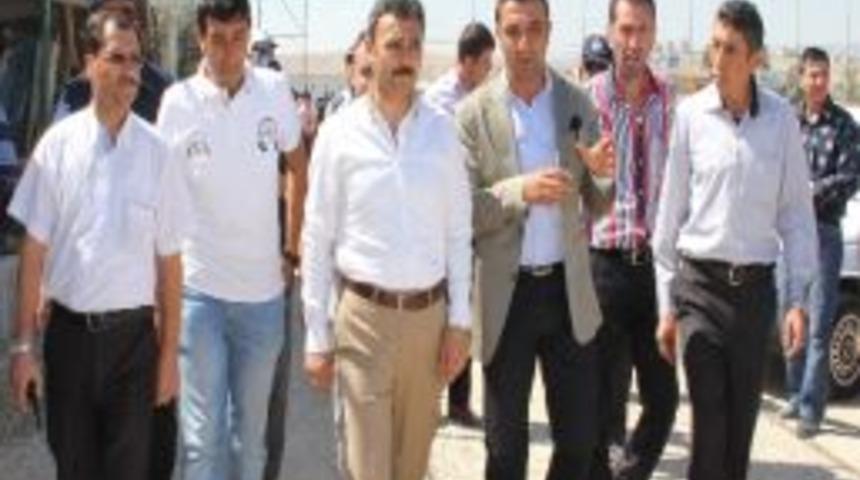 Başkan K&uuml;lc&uuml; Otopazarı&rsquo;nı Gezdi