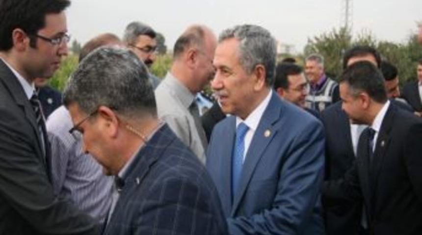 Başbakan Yardımcısı Ve H&uuml;k&uuml;met S&ouml;zc&uuml;s&uuml; B&uuml;lent Arın&ccedil;: