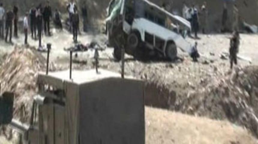 Bing&ouml;l'de mayınlı saldırı: 8 polis şehit