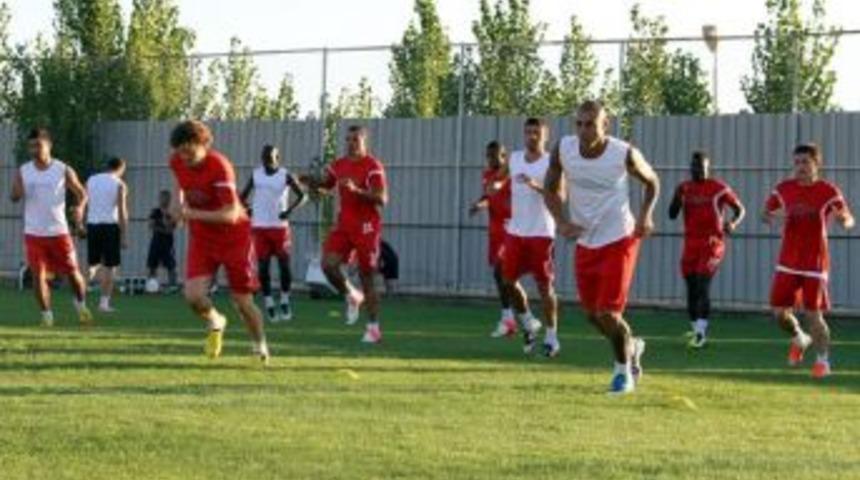 Beşiktaş ma&ccedil;ında galibiyet hedefliyor