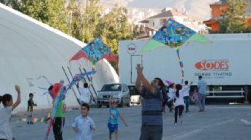 &Ouml;ğrenci Koroları Farklı Dillerden M&uuml;zik Dinletisi Sundu