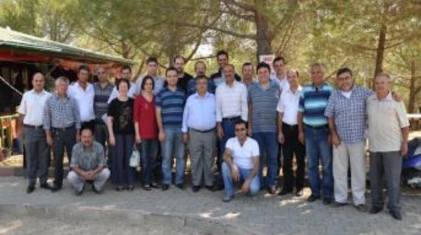 Ak Parti Kula İl&ccedil;e Teşkilatı Kahvaltıda Buluştu