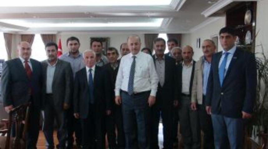 Vali Azizoğlu, Işadamlarının Sıkıntılarını Dinledi