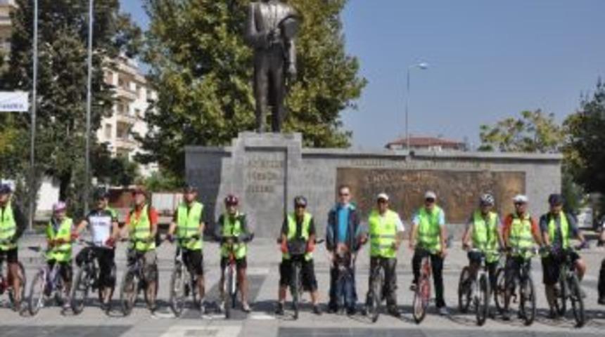 D&uuml;zce Bisikletliler Derneği Avrupa Haraketlilik Haftasını Kutladı