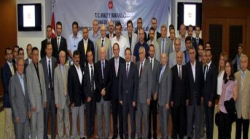 Vergi M&uuml;fettişleri Oda Ve Meslek Kuruluşları İle Buluştu