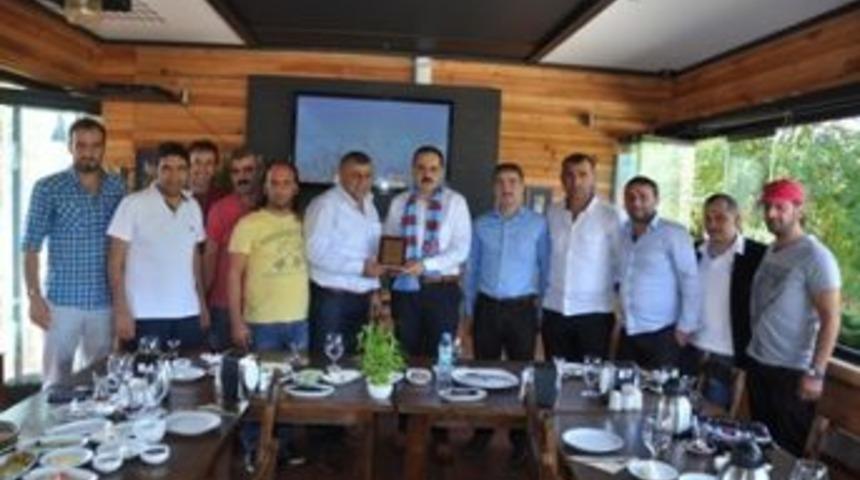 Doğantepespor&rsquo;dan Ayaz&rsquo;a plaket