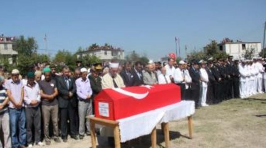 Zonguldaklı Şehit M&uuml;cahit Coşkun Toprağa Verildi