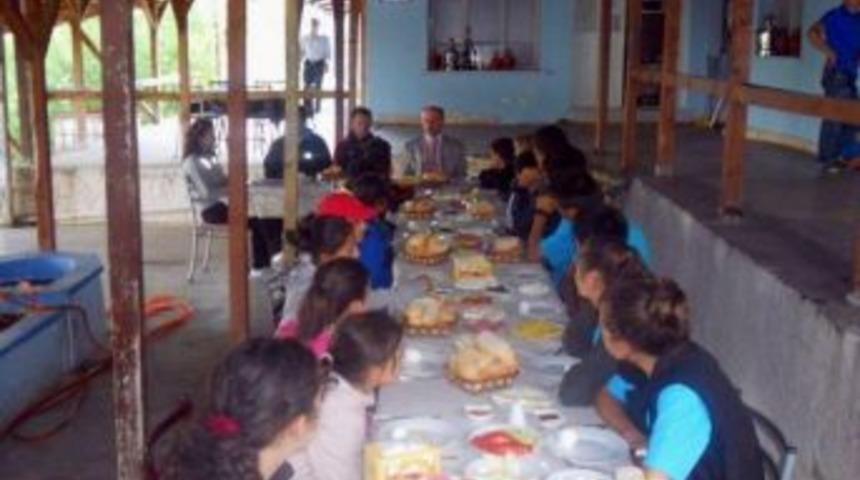 Atletizm Yaz Okulu Se&ccedil;melerinde Başarılı Olan Sporculara Murat Dağı'nda Sezon &Ouml;ncesi Hazırlık Kampı