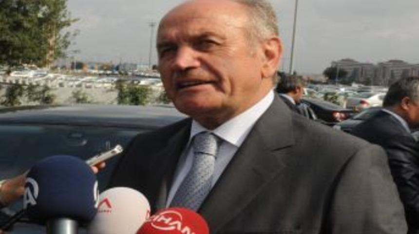 Kadir Topbaş: &Uuml;&ccedil; G&uuml;n Toplu Taşımayı Tercih Edelim