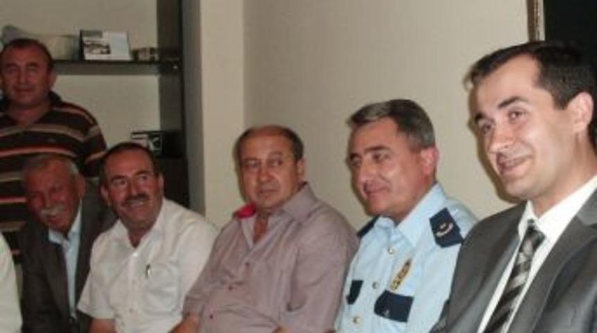 Emniyet M&uuml;d&uuml;r&uuml; Şardağı`dan Muhtarlar Derneği`ne Ziyaret