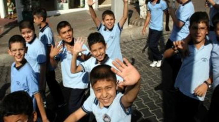 Aydın&rsquo;da 181 Bin &Ouml;ğrenci İ&ccedil;in İlk Ders Zili &Ccedil;aldı