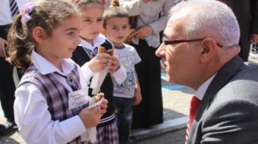 Rize&rsquo;de Renkli Eğitim &Ouml;ğretim Yılı A&ccedil;ılışı