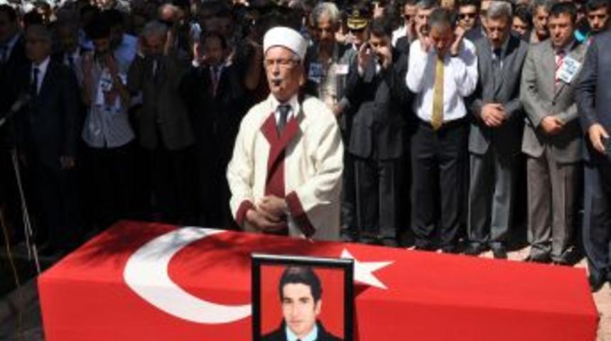 Şehit Polis G&ouml;khan Kuzu Memleketi Malatya'da Son Yolculuğuna Uğurlandı