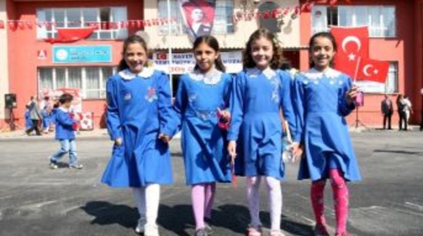 Uşak&rsquo;ta 60 Bin 804 &Ouml;ğrenci Ders Başı Yaptı