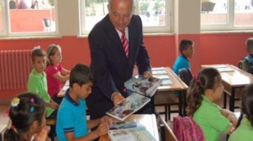 T&uuml;rk Hava Kurumu'ndan &Ouml;ğrencilere Jest