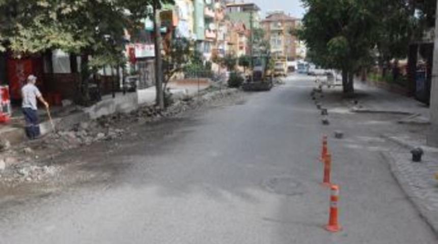 Nazım Usluoğlu Caddesi Genişletiliyor