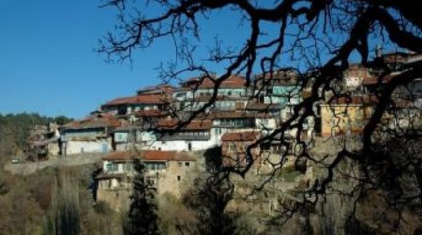 Soma Belediyesi İle Celal Bayar &Uuml;niversitesi (cb&uuml;) Darkale İ&ccedil;in Elele Veriyor