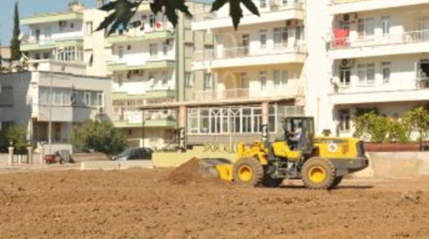 Atıl alanlar yeşillendiriyor