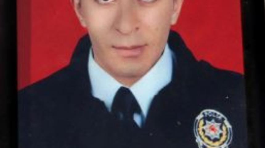 Diyarbakırlı Şehit K&uuml;rt&ccedil;e Ağıtlarla Toprağa Verildi