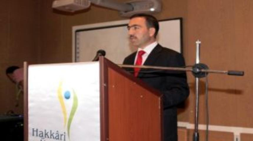 Hakkari &Uuml;niversitesin&rsquo;de Akademik Yıl A&ccedil;ılışı