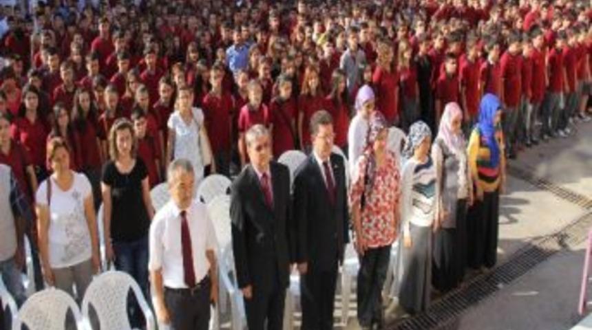 Mezun Olduğu Okulda Ders Zili &Ccedil;aldı