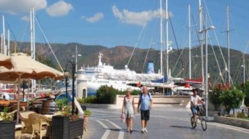 Yolcu Gemisi 'thomson' Marmaris'i &Uuml;s Edindi