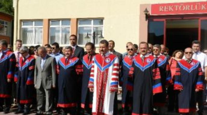 Mak&uuml;&rsquo;de Ders Başladı