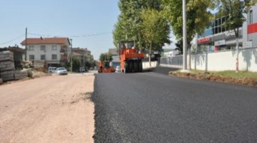 Kartepe Sanayi Caddesi Asfaltlandı