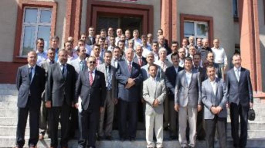 İl M&uuml;ft&uuml;s&uuml; Şeker, Hacca Uğurlandı